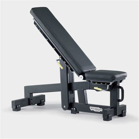 technogym adjustable bench.